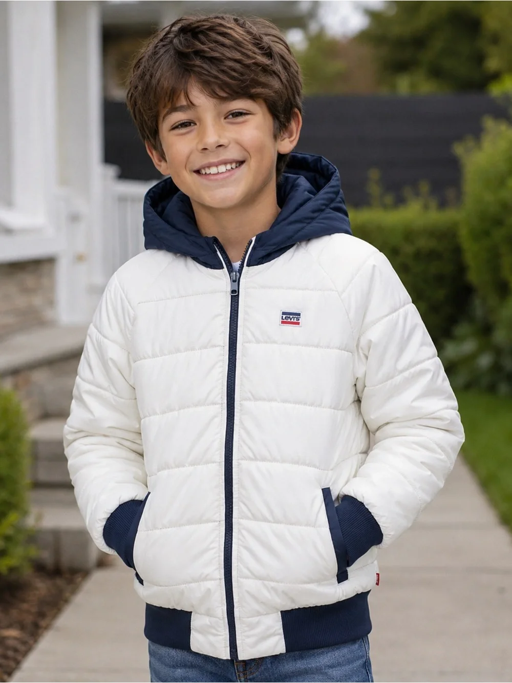 Levi’s Kids White & Navy Hooded Puffer Jacket Size 8-10 Years Full Zip